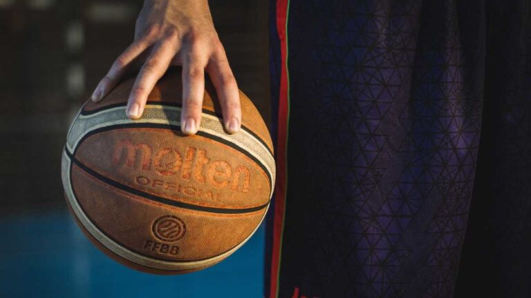 Os Tipos de Bolas de Basquete e Como Escolher