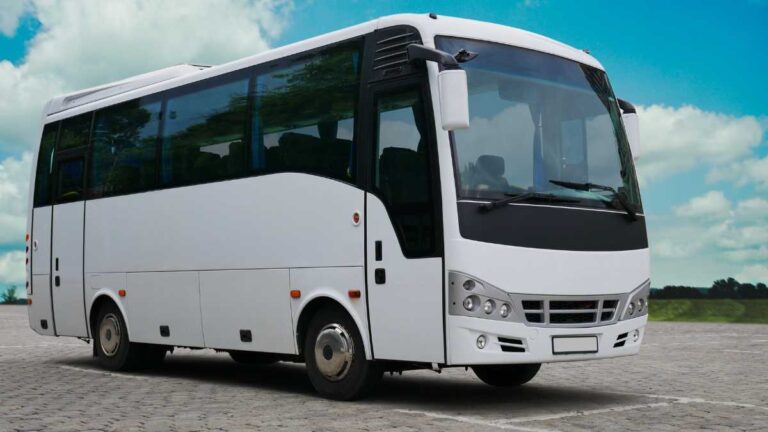 Aluguel de Micro-ônibus RJ - Solução Ideal para Transporte em Grupo