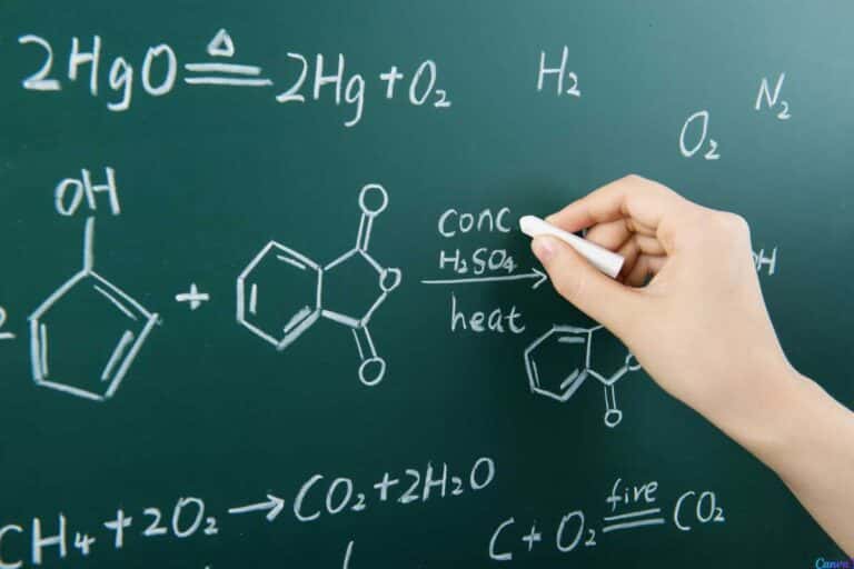 Química no ENEM: Como se Preparar e se Destacar na Prova Química no ENEM: Como se Preparar e se Destacar na Prova