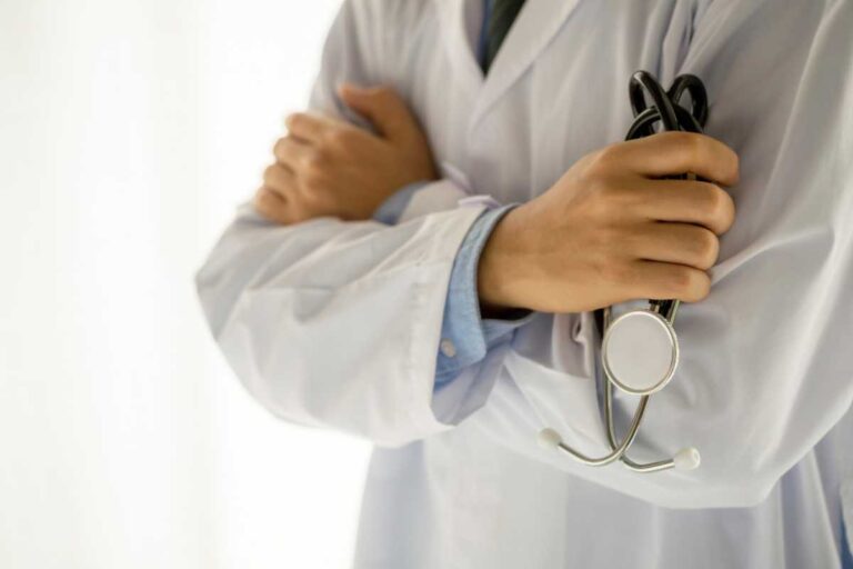 Como escolher a melhor especialidade médica: critérios para definir sua carreira Como escolher a melhor especialidade médica: critérios para definir sua carreira