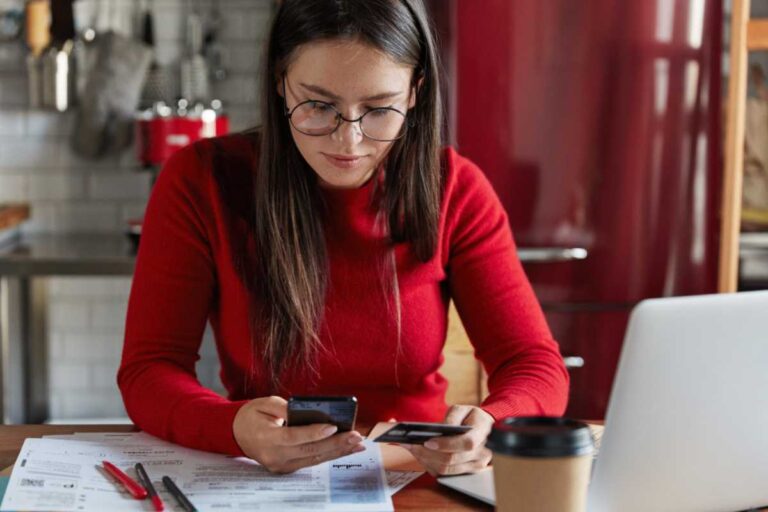 O que avaliar para escolher um cartão multibenefícios para os funcionários? O que avaliar para escolher um cartão multibenefícios para os funcionários